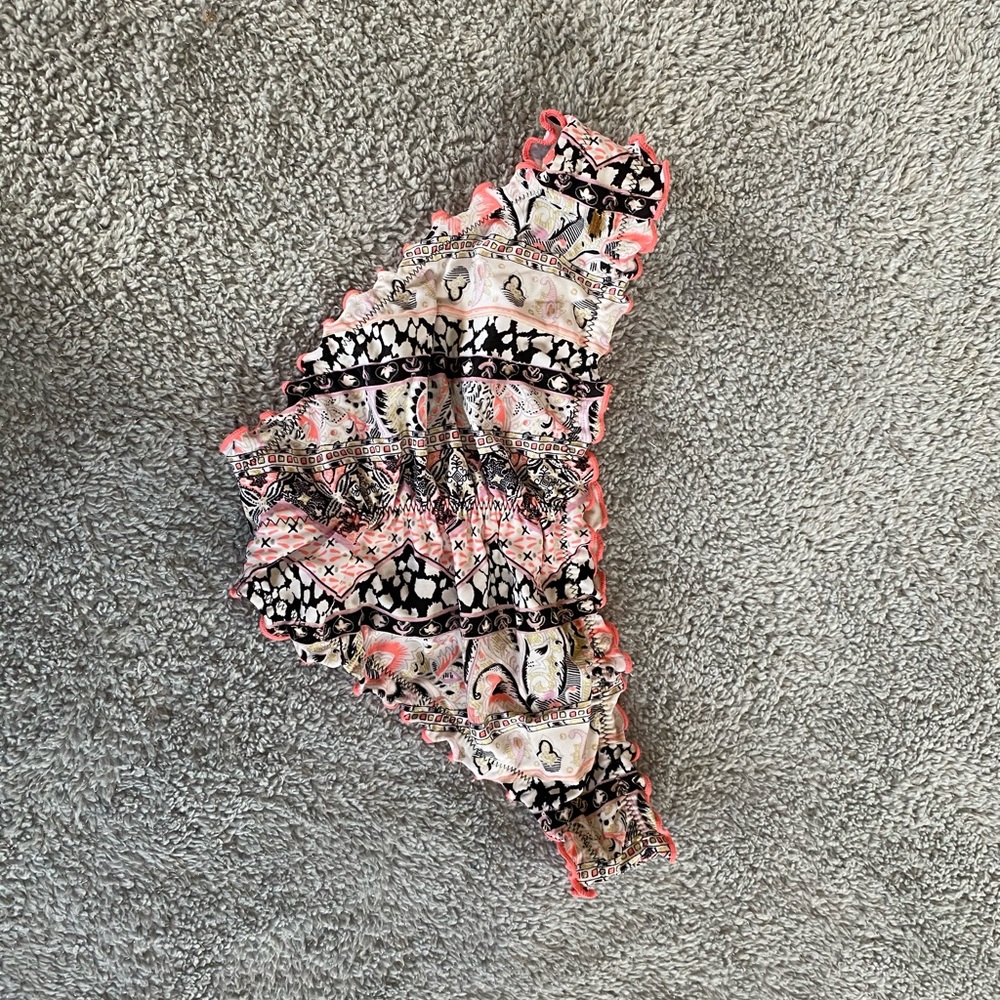 Victoria Secret The Ruffle Cheeky - Picture 3 of 6